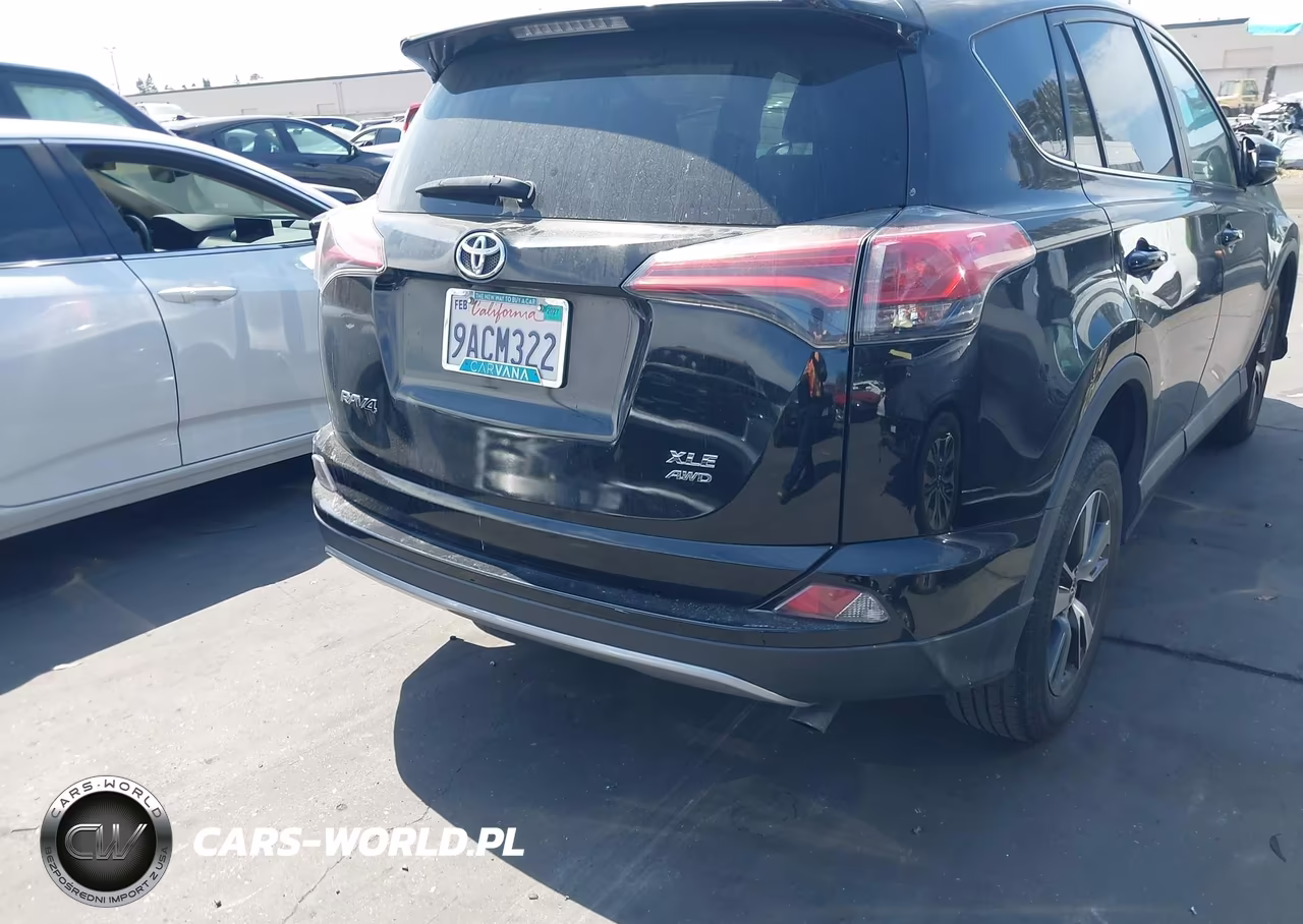 2018 Toyota Rav4 Xle VIN:2T3RFREVXJW809842 - 16