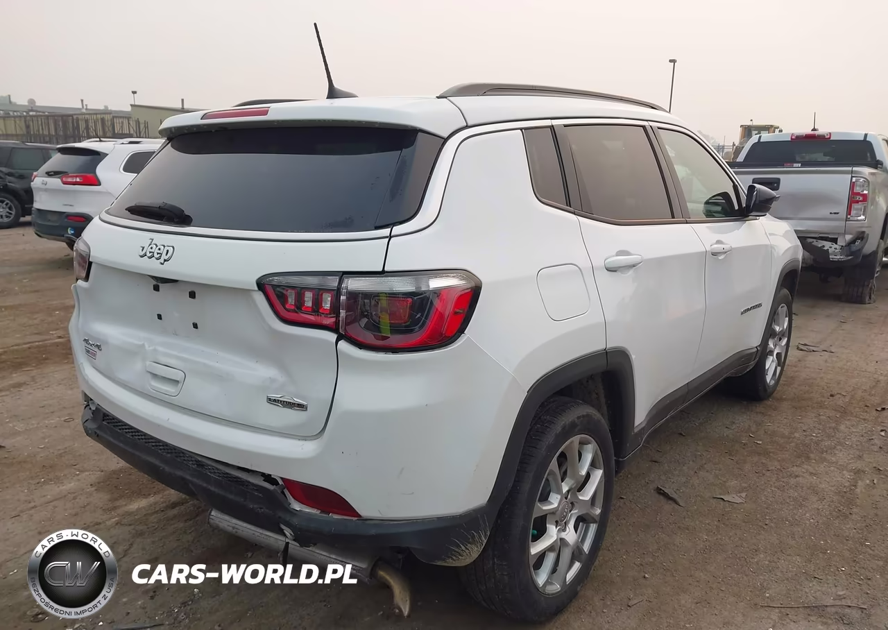 2022 Jeep Compass Latitude Lux 4X4 VIN:3C4NJDFB2NT128138 - 4