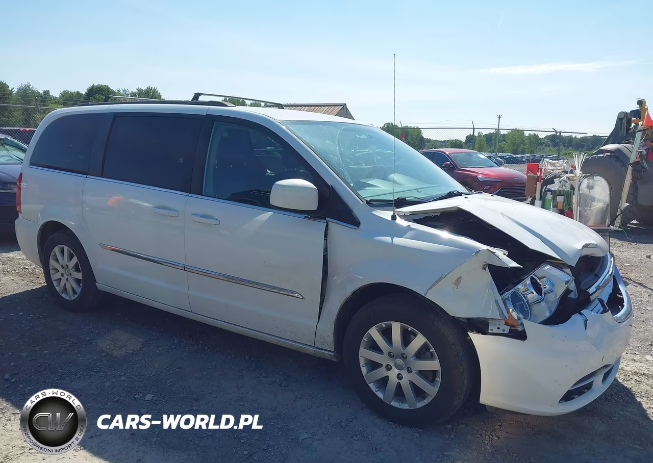 2016 Chrysler Town & Country Touring – zdjęcie 1 z 16