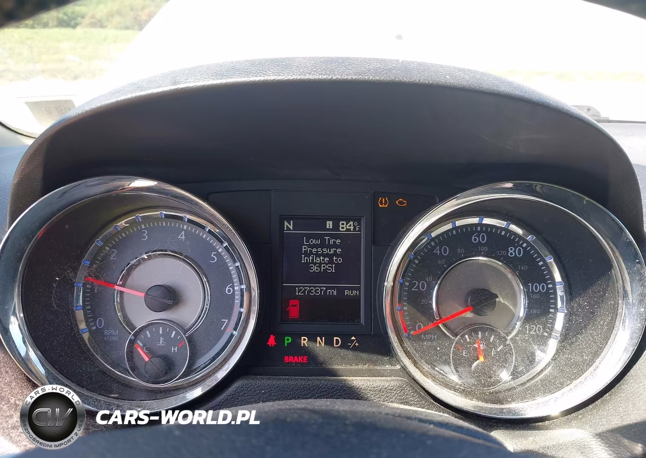 2016 Chrysler Town & Country Touring VIN:2C4RC1BG7GR187347 - 7