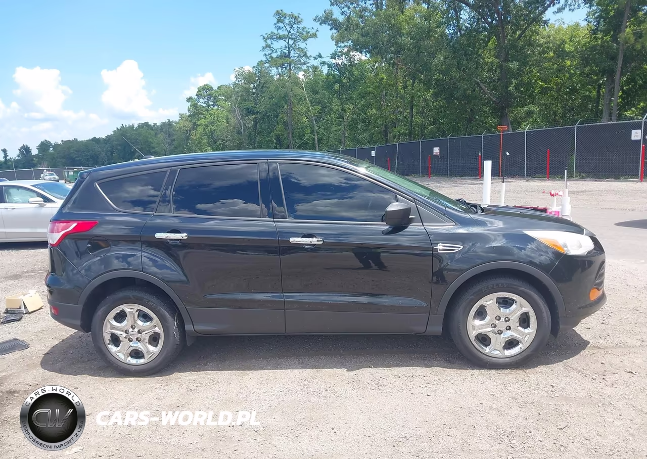 2013 Ford Escape S VIN:1FMCU0F75DUD94823 - 13