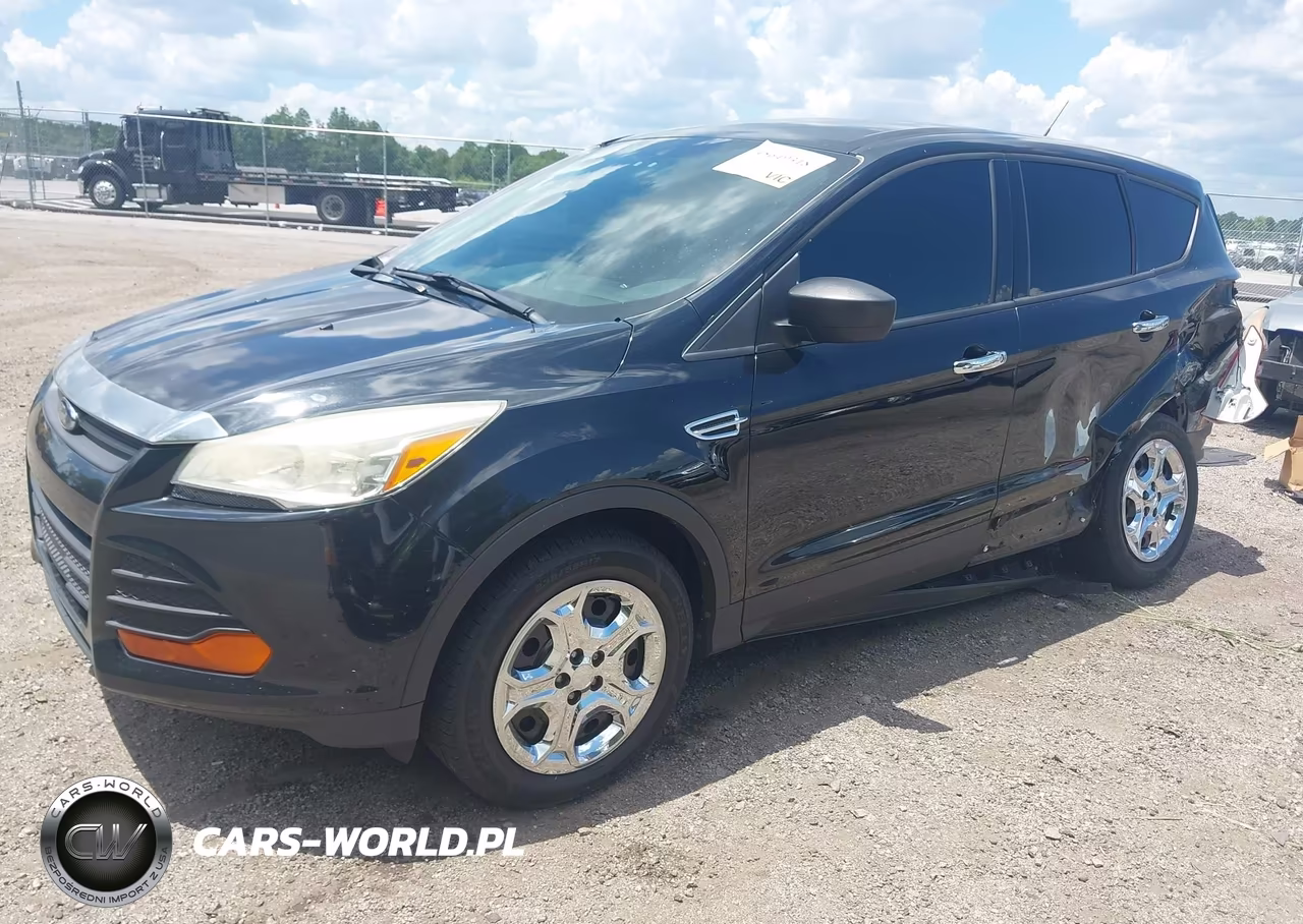 2013 Ford Escape S VIN:1FMCU0F75DUD94823 - 2