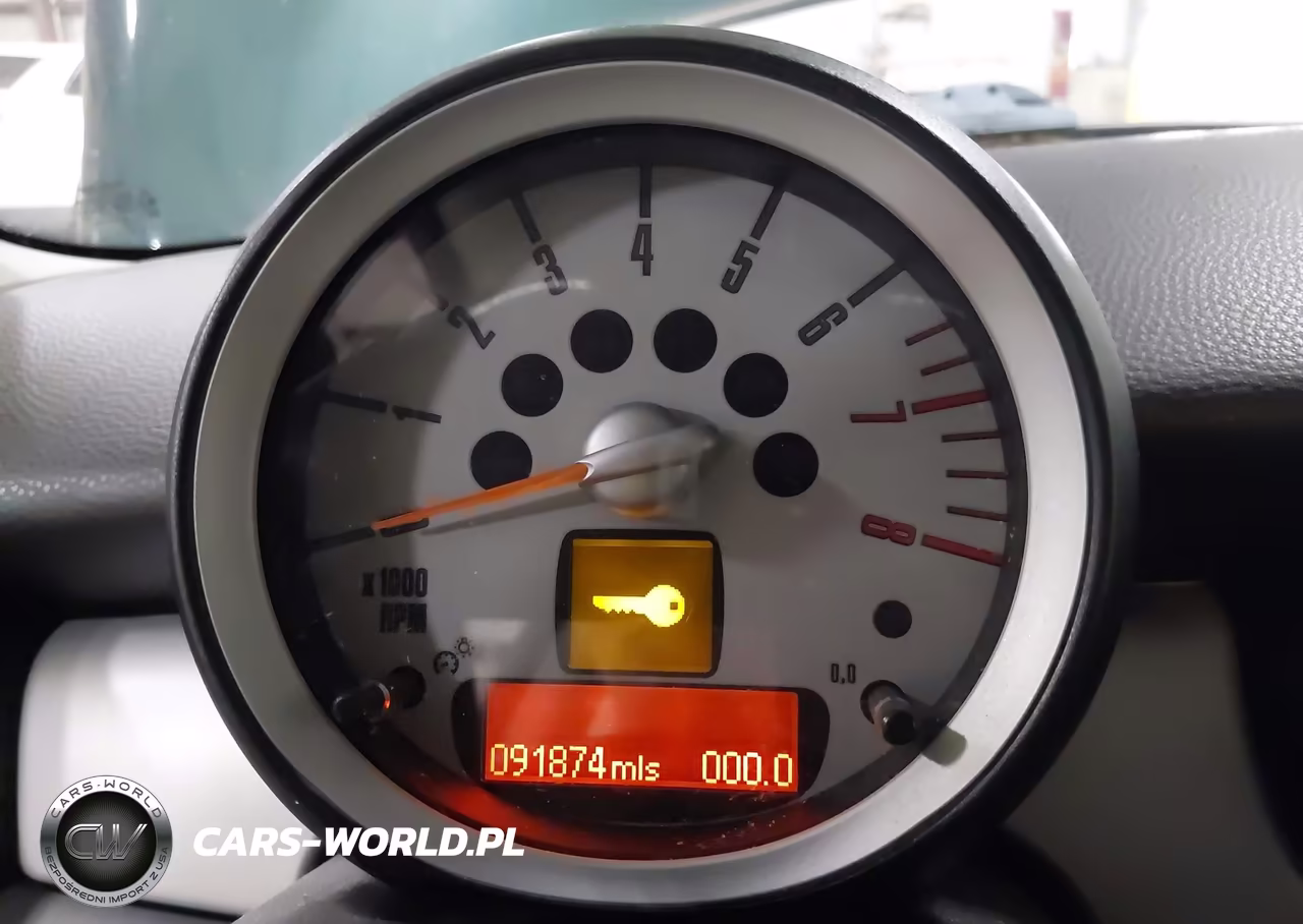 2010 Mini Cooper VIN:WMWMF3C52ATZ66551 - 7