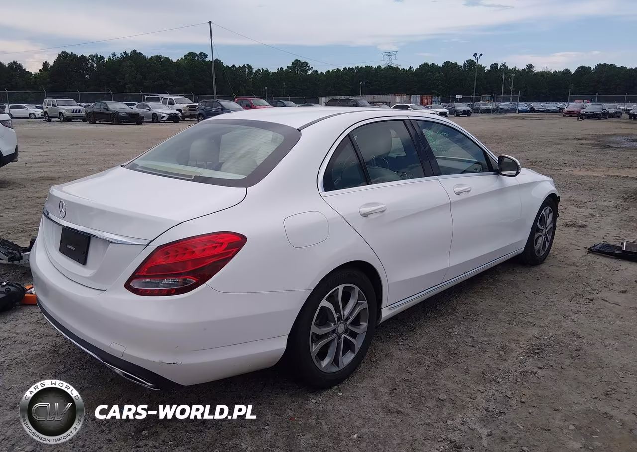 2016 Mercedes-Benz C 300 VIN:55SWF4JB7GU154893 - 4