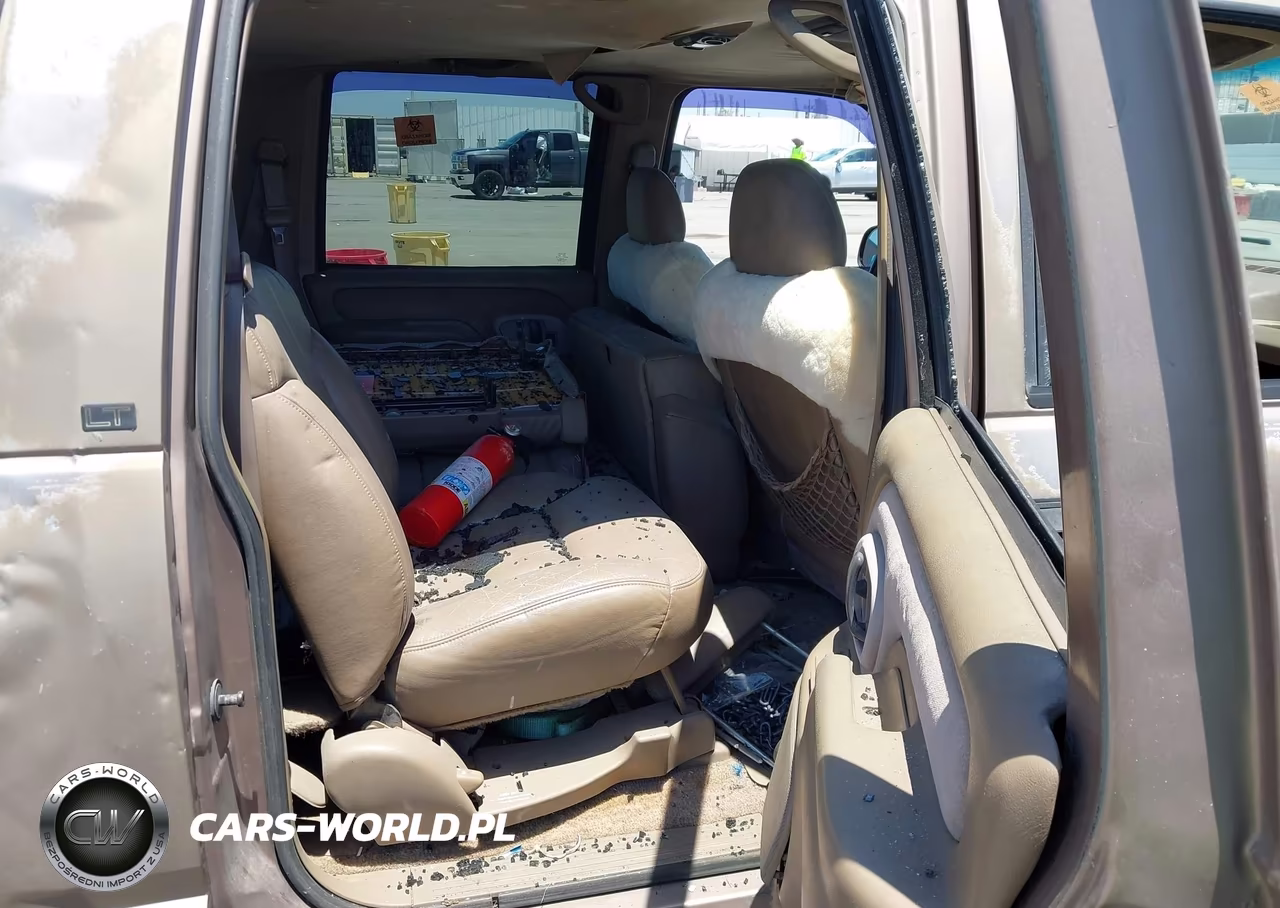 1995 Chevrolet Suburban K1500 VIN:1GNFK16K9SJ367678 - 8