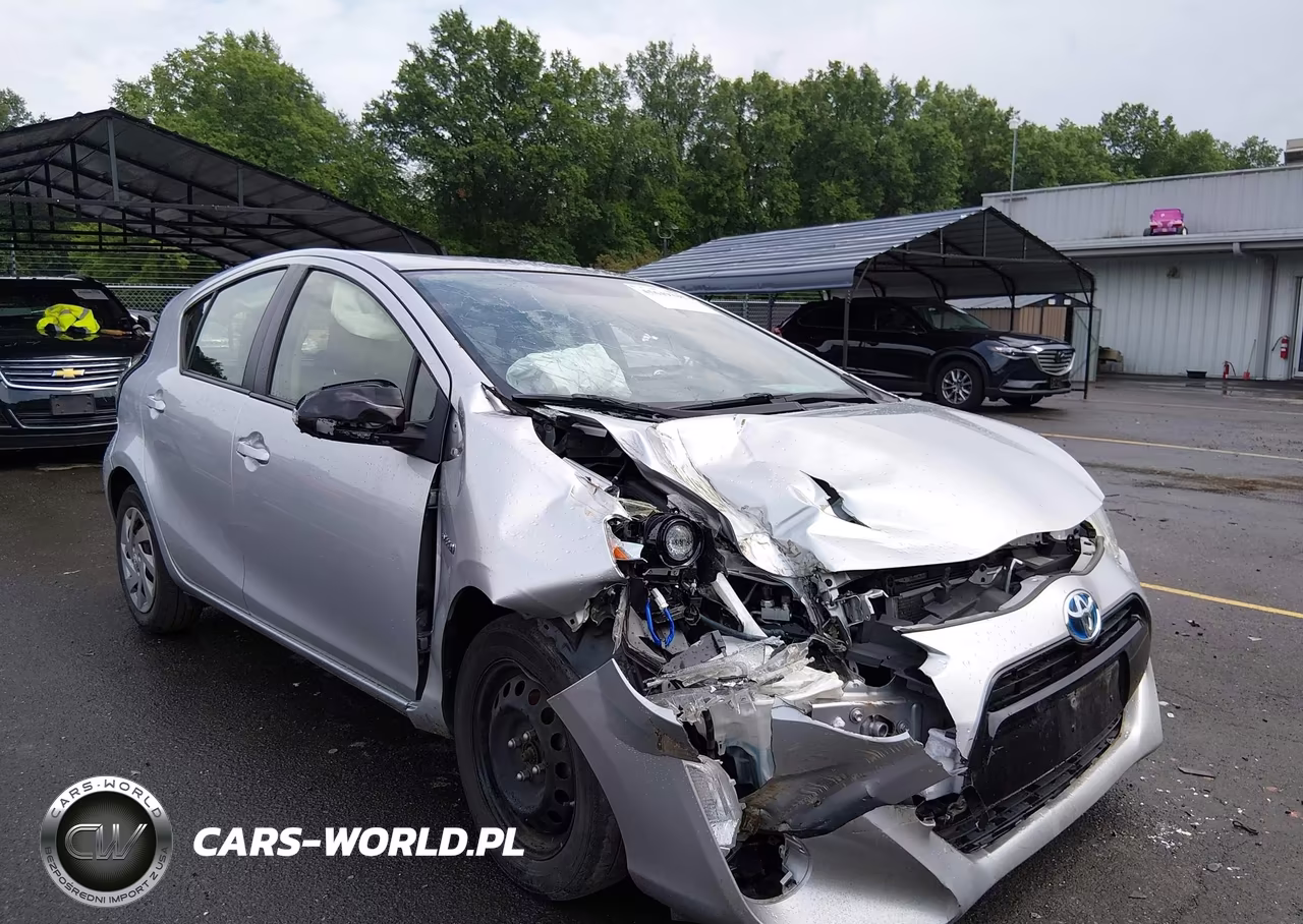 2015 Toyota Prius C Two