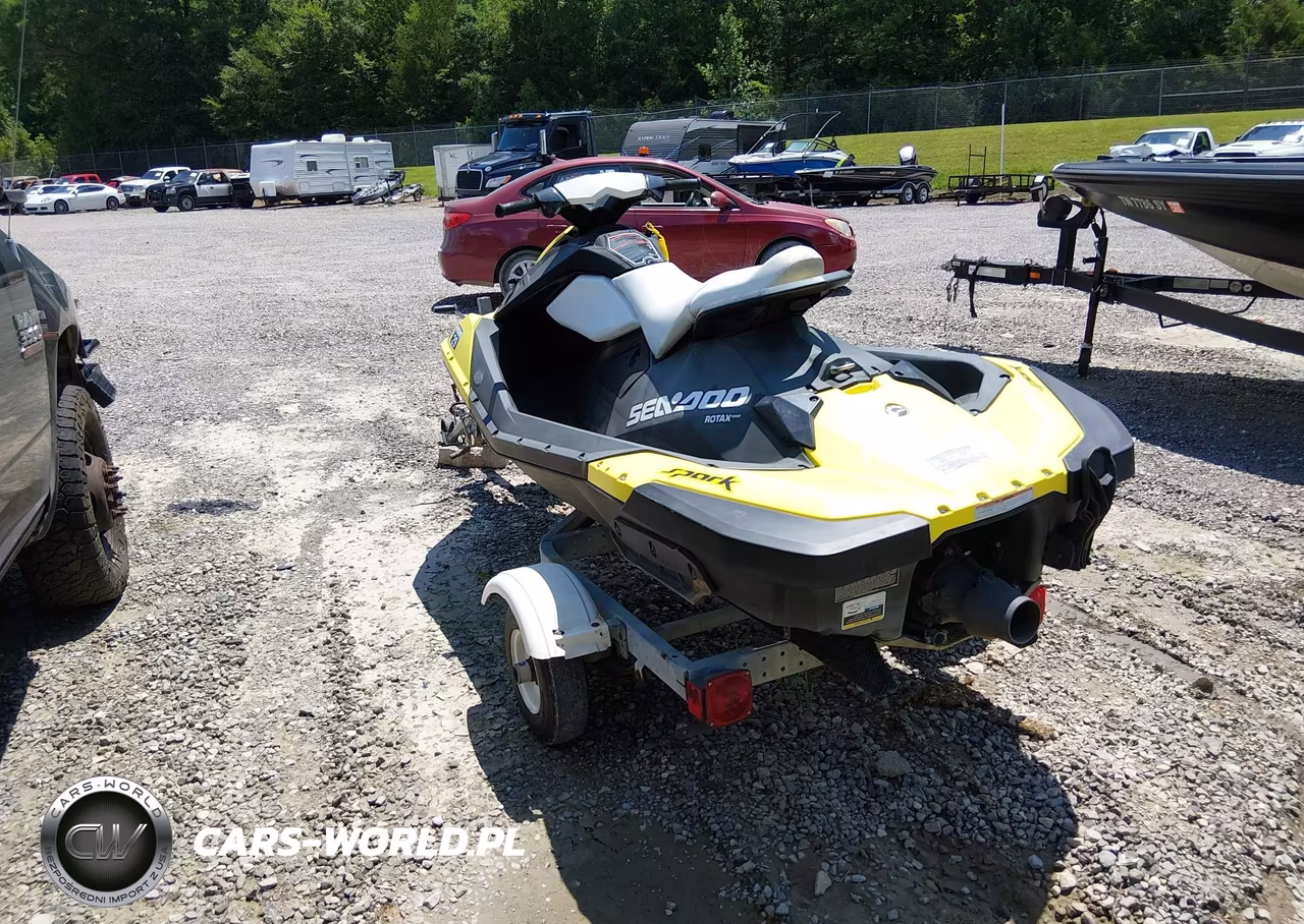 2015 Seadoo Spark VIN:YDV41396A515 - 3