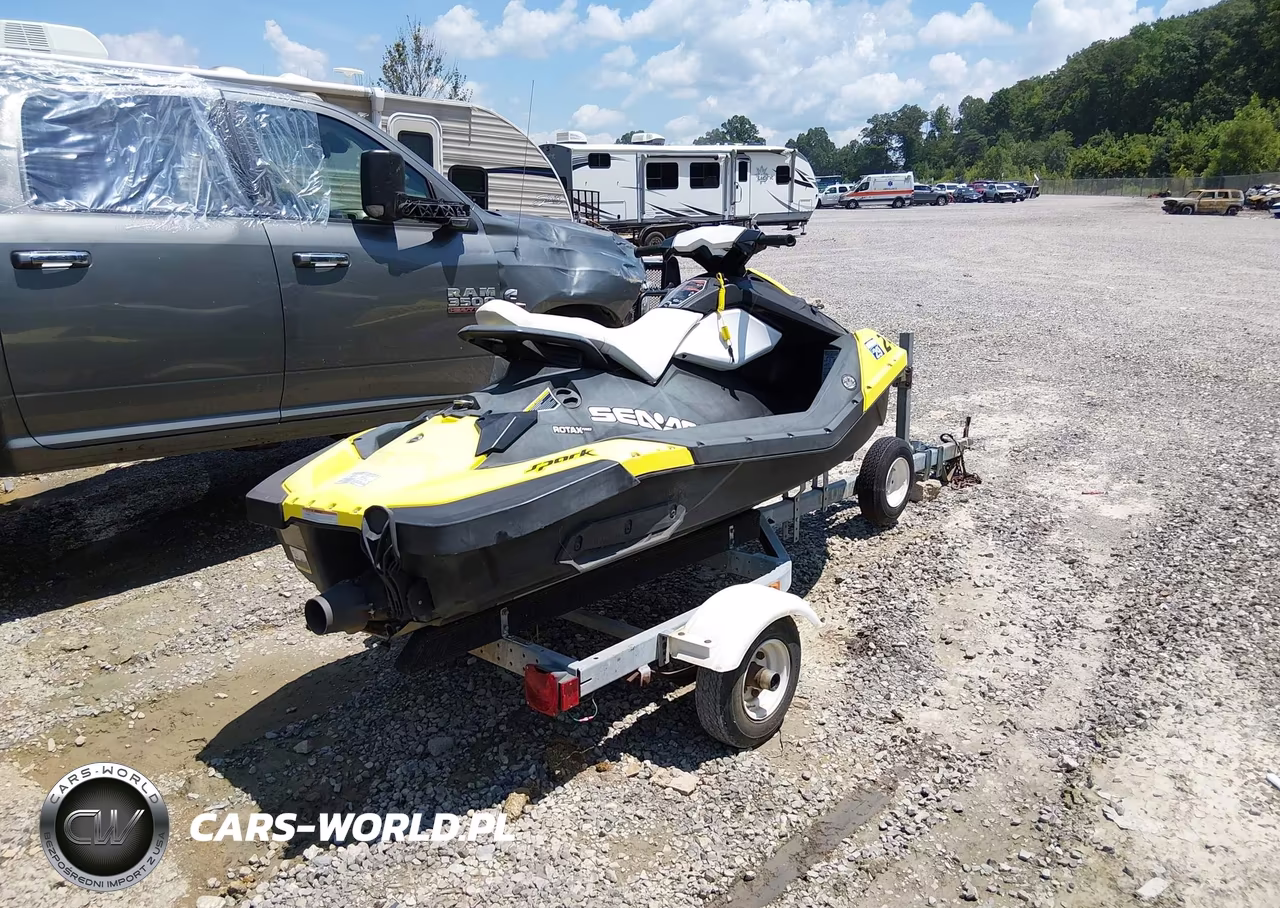 2015 Seadoo Spark VIN:YDV41396A515 - 4