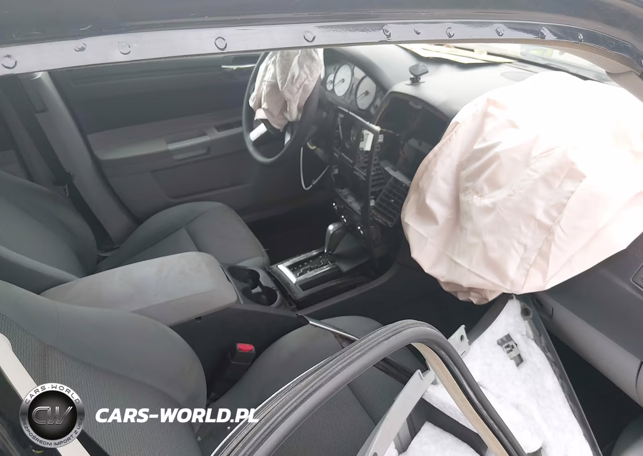 2006 Chrysler 300 VIN:2C3KA43R26H170683 - 5