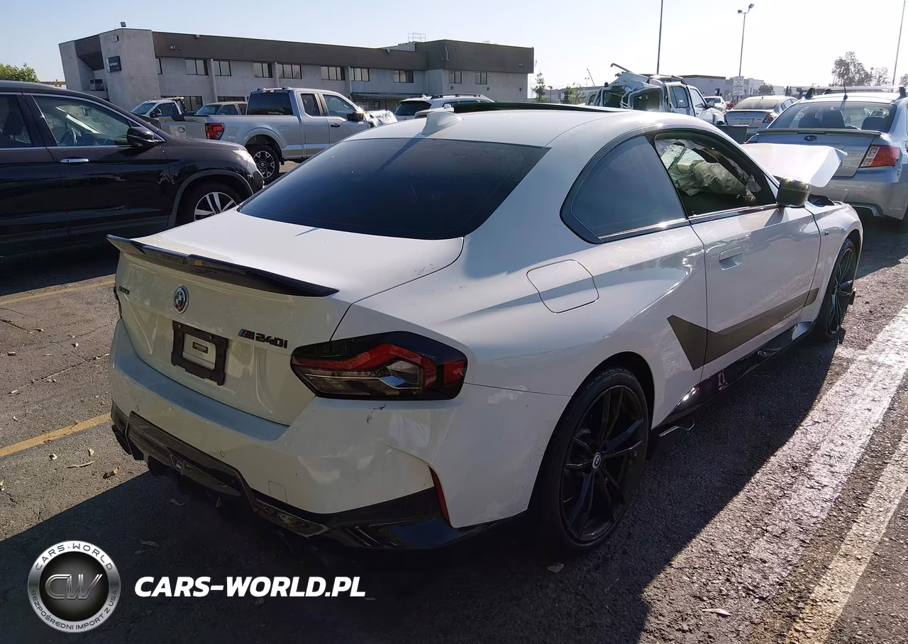 2022 BMW M240 I xDrive VIN:3MW53CM05N8C72420 - 4
