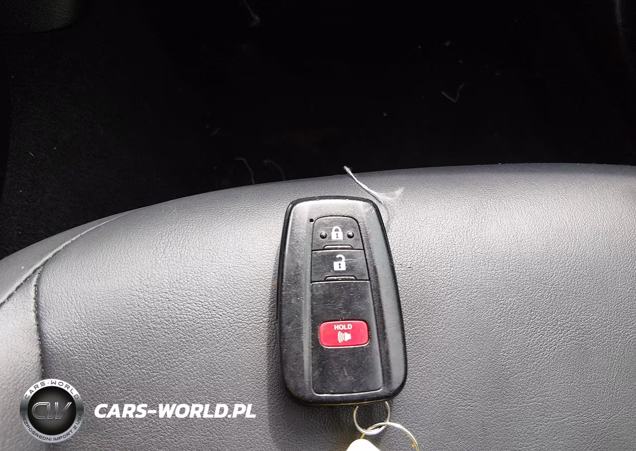 2017 Toyota Prius Four VIN:JTDKARFU2H3538245 - 11