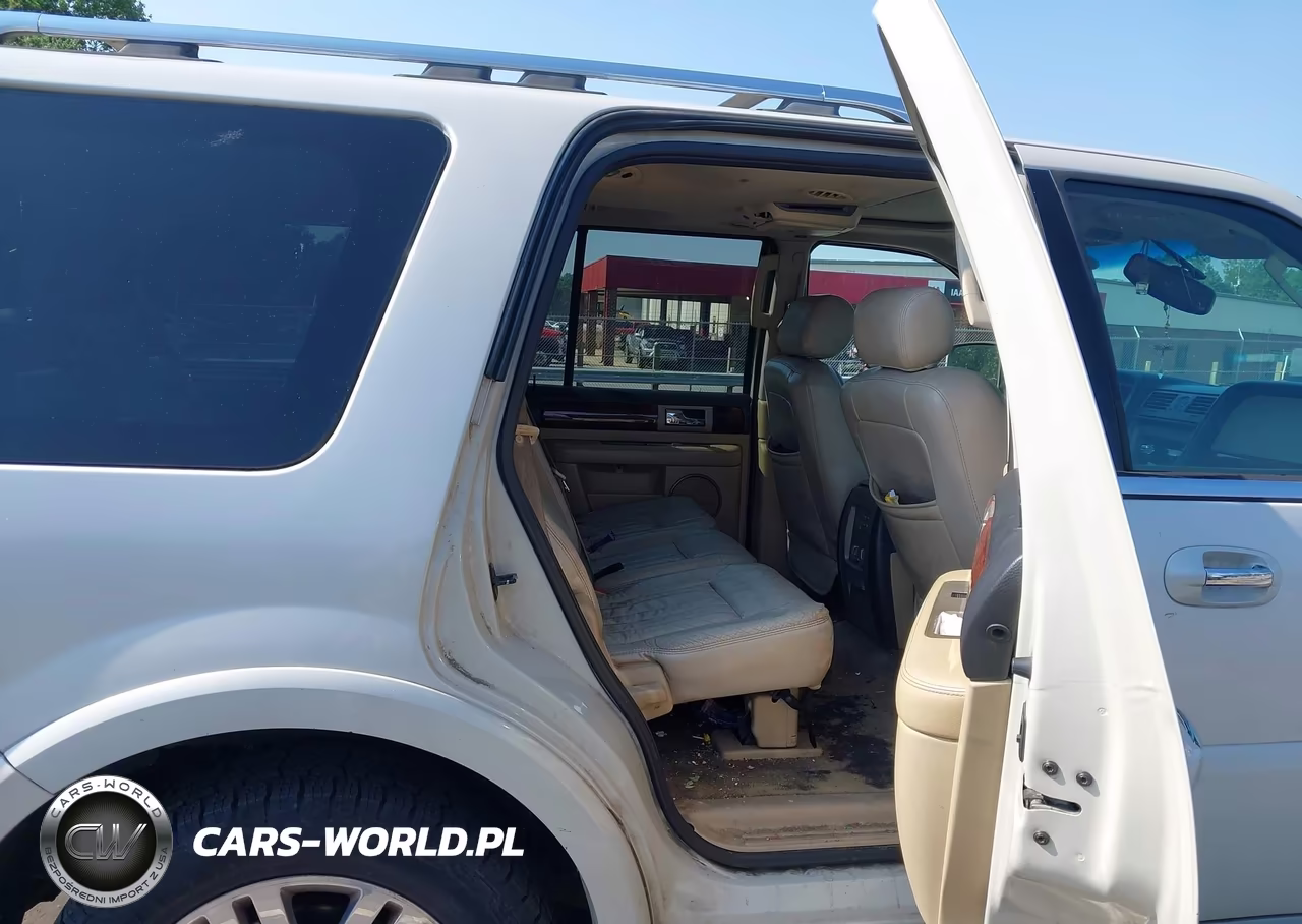 2005 Lincoln Navigator VIN:5LMFU27535LJ24516 - 8