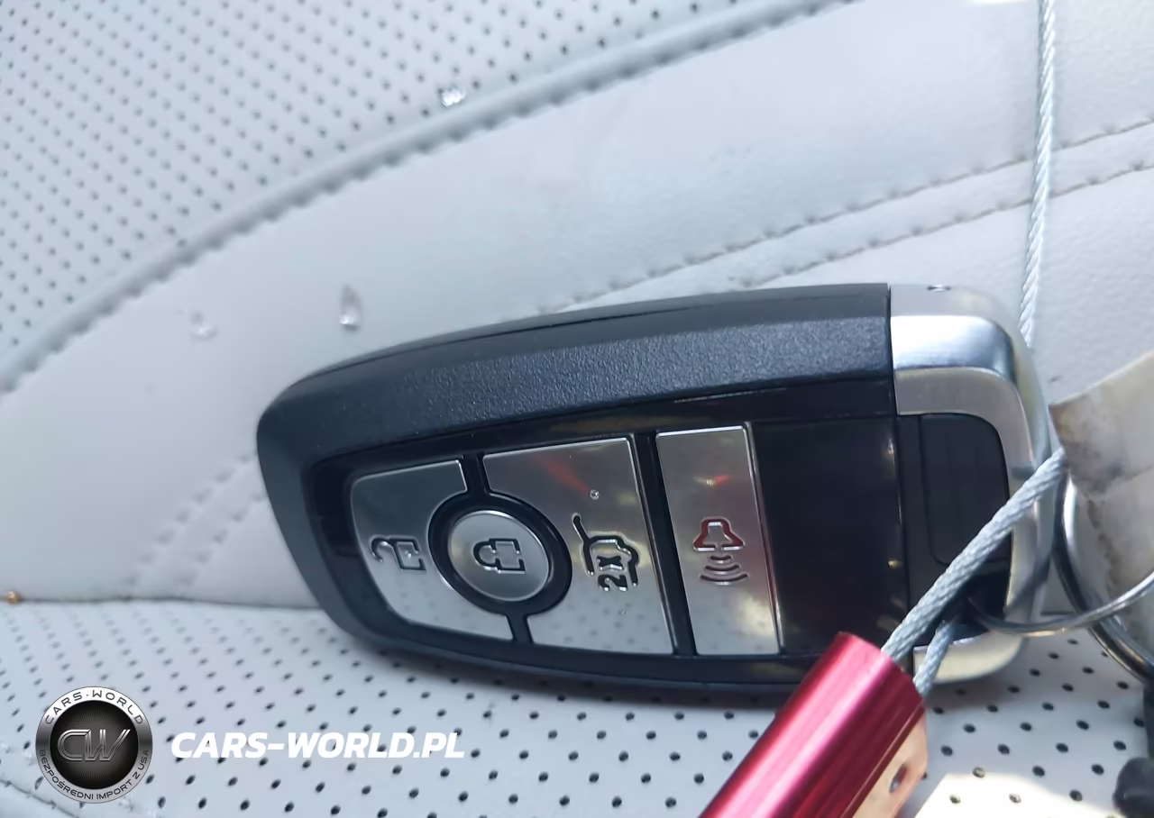 2022 Ford Mustang Mach-E Premium VIN:3FMTK3RM2NMA30888 - 11