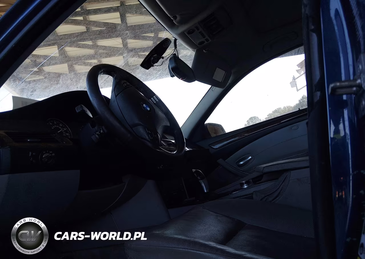 2010 BMW 528I xDrive VIN:WBANV1C53AC443499 - 5