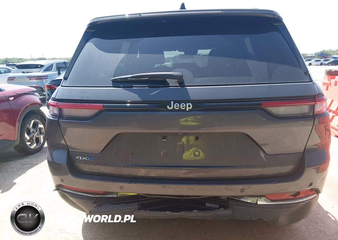 2025 Jeep Grand Cherokee 4Xe VIN:1C4RJYB63S8700989 - 16