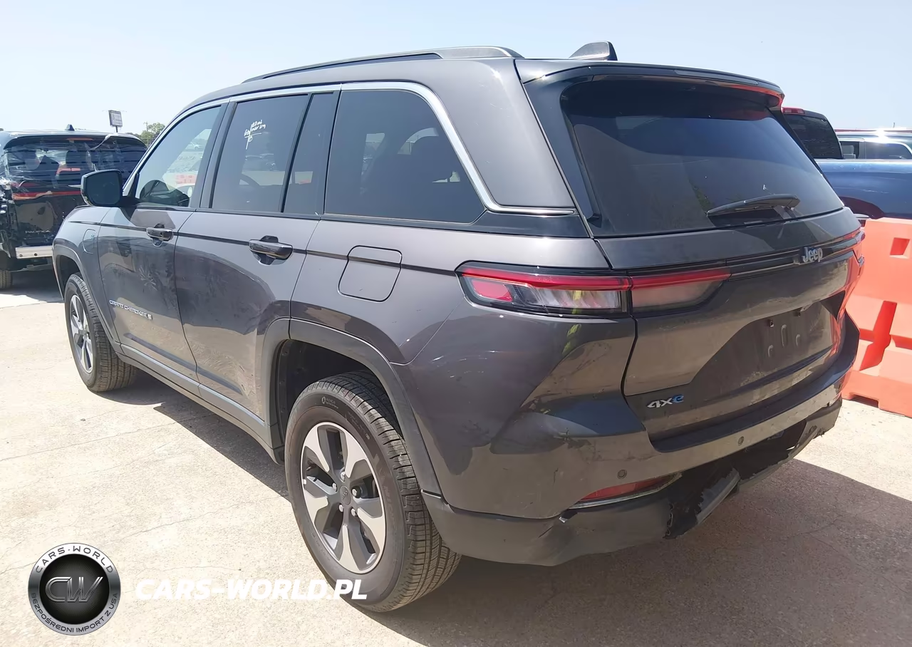 2025 Jeep Grand Cherokee 4Xe VIN:1C4RJYB63S8700989 - 3