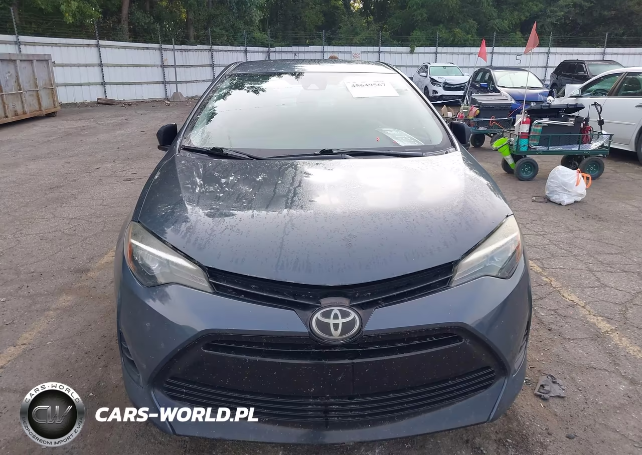 2019 Toyota Corolla Le VIN:2T1BURHE0KC168960 - 12
