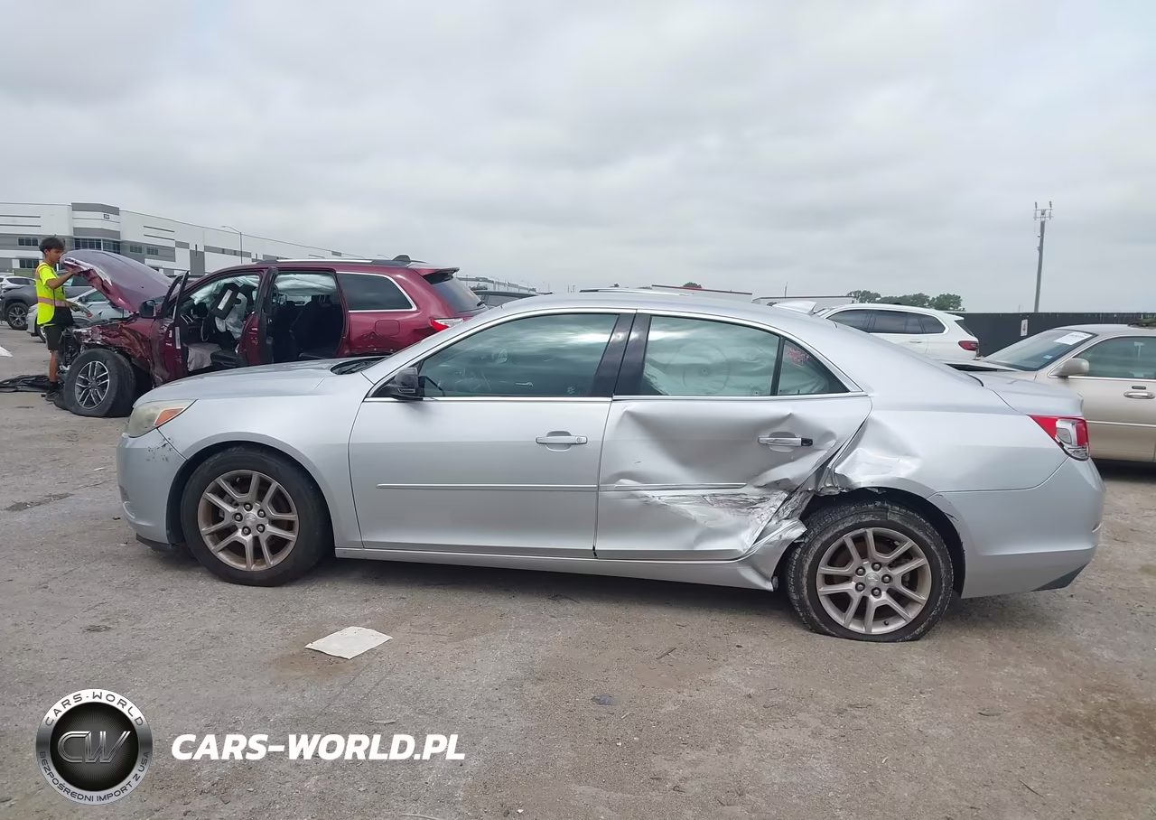 2015 Chevrolet Malibu 1Lt VIN:1G11C5SL7FF323086 - 14