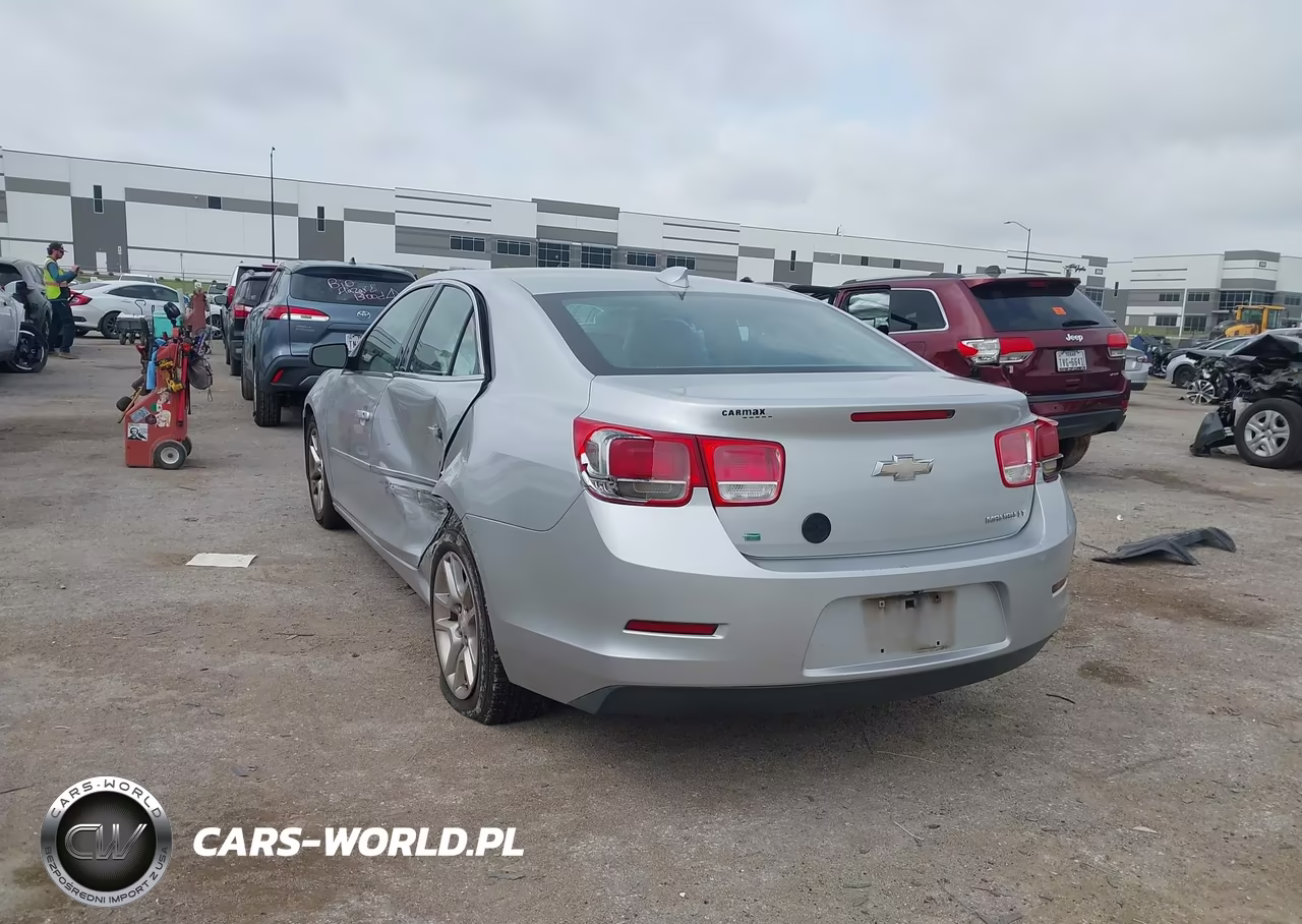 2015 Chevrolet Malibu 1Lt VIN:1G11C5SL7FF323086 - 3