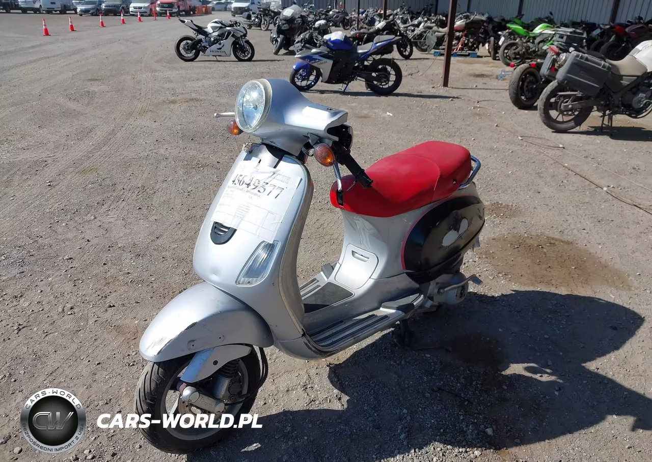 2006 Vespa Lx 150 VIN:ZAPM448F465001295 - 2
