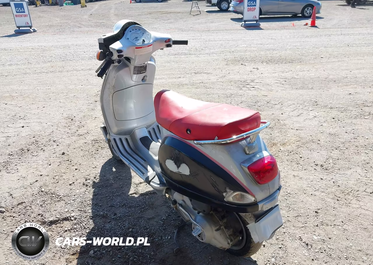 2006 Vespa Lx 150 VIN:ZAPM448F465001295 - 3