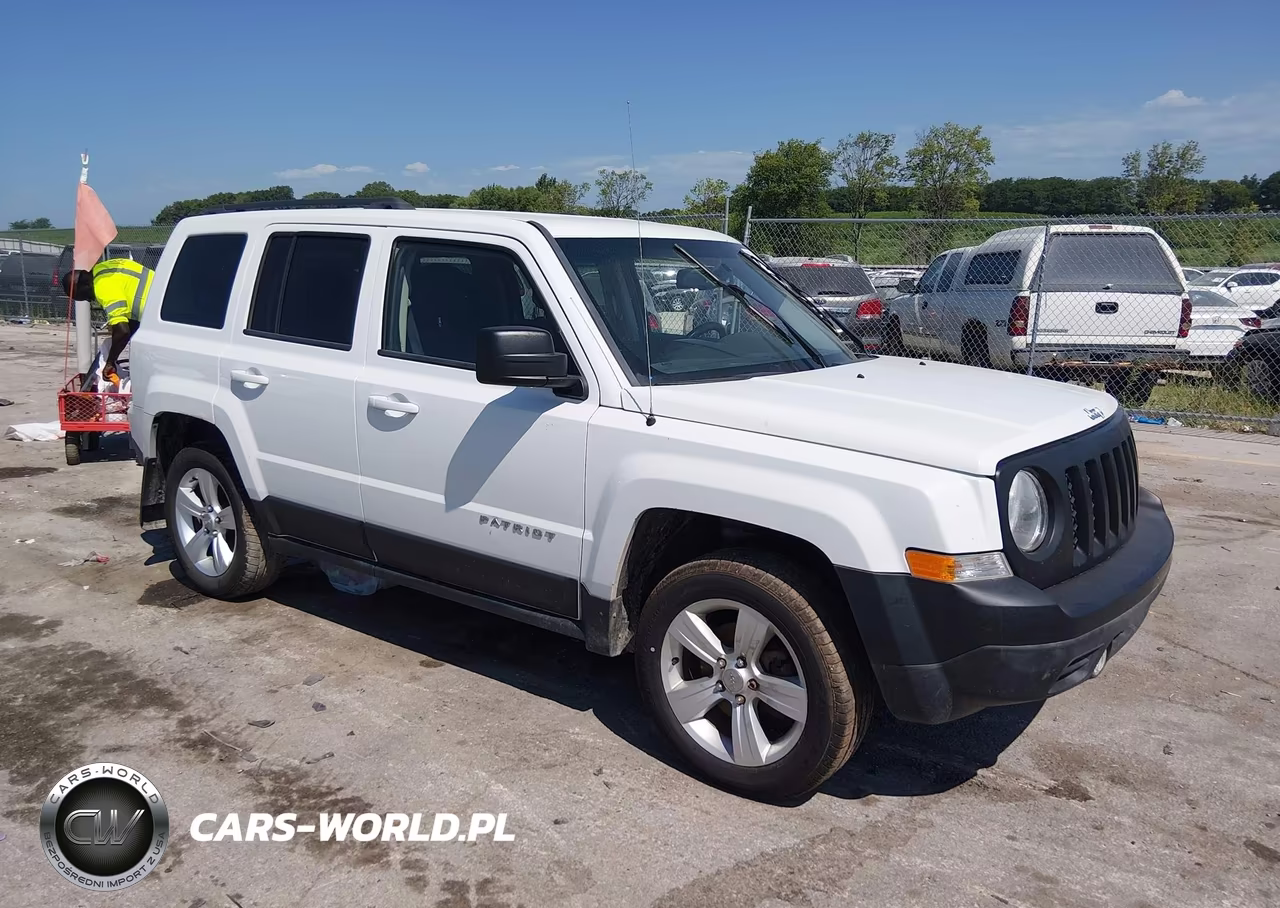 2015 Jeep Patriot Latitude – zdjęcie 1 z 11