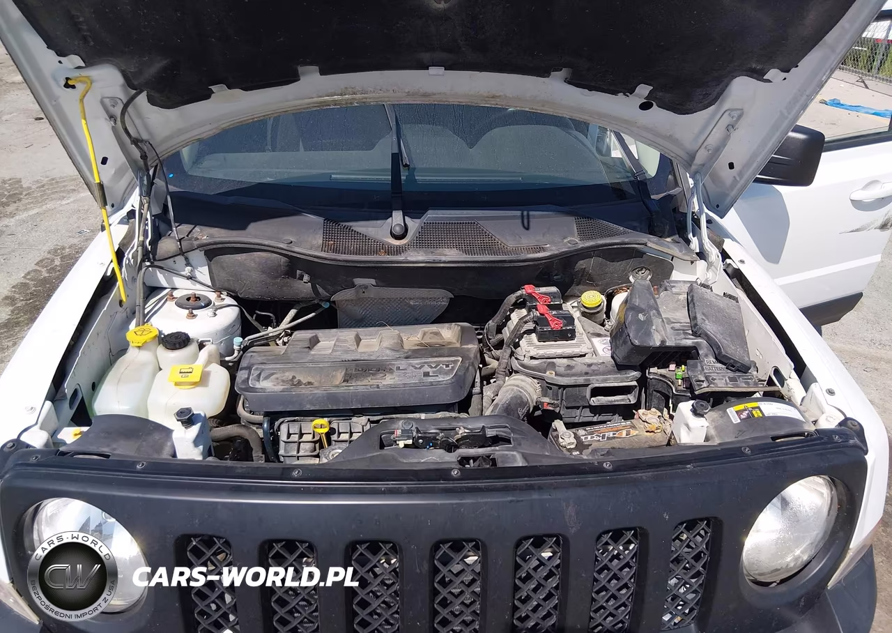 2015 Jeep Patriot Latitude VIN:1C4NJRFB0FD304320 - 10