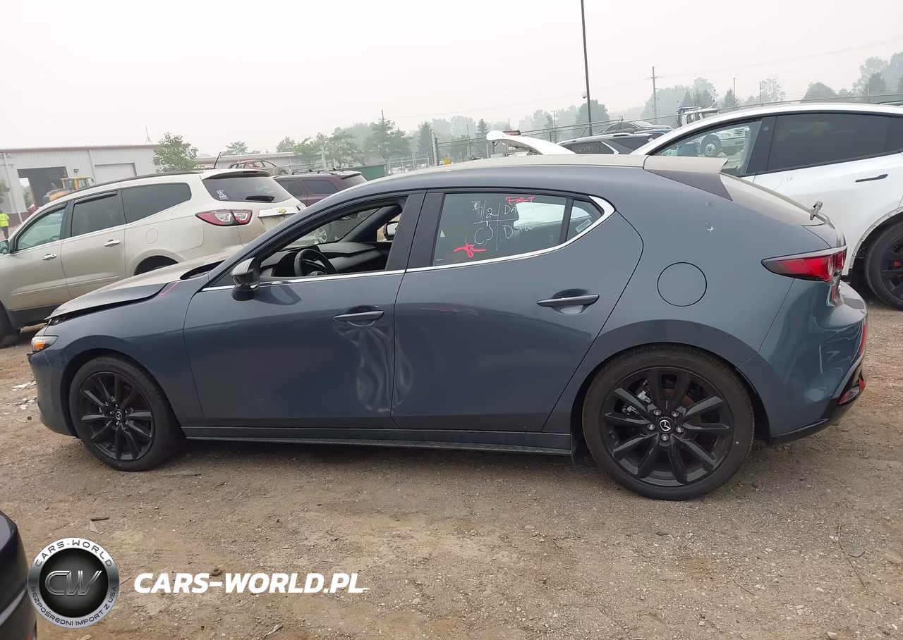 2026 Mazda Mazda3 2.5 S Carbon Edition VIN:JM1BPBLL1T1862244 - 14