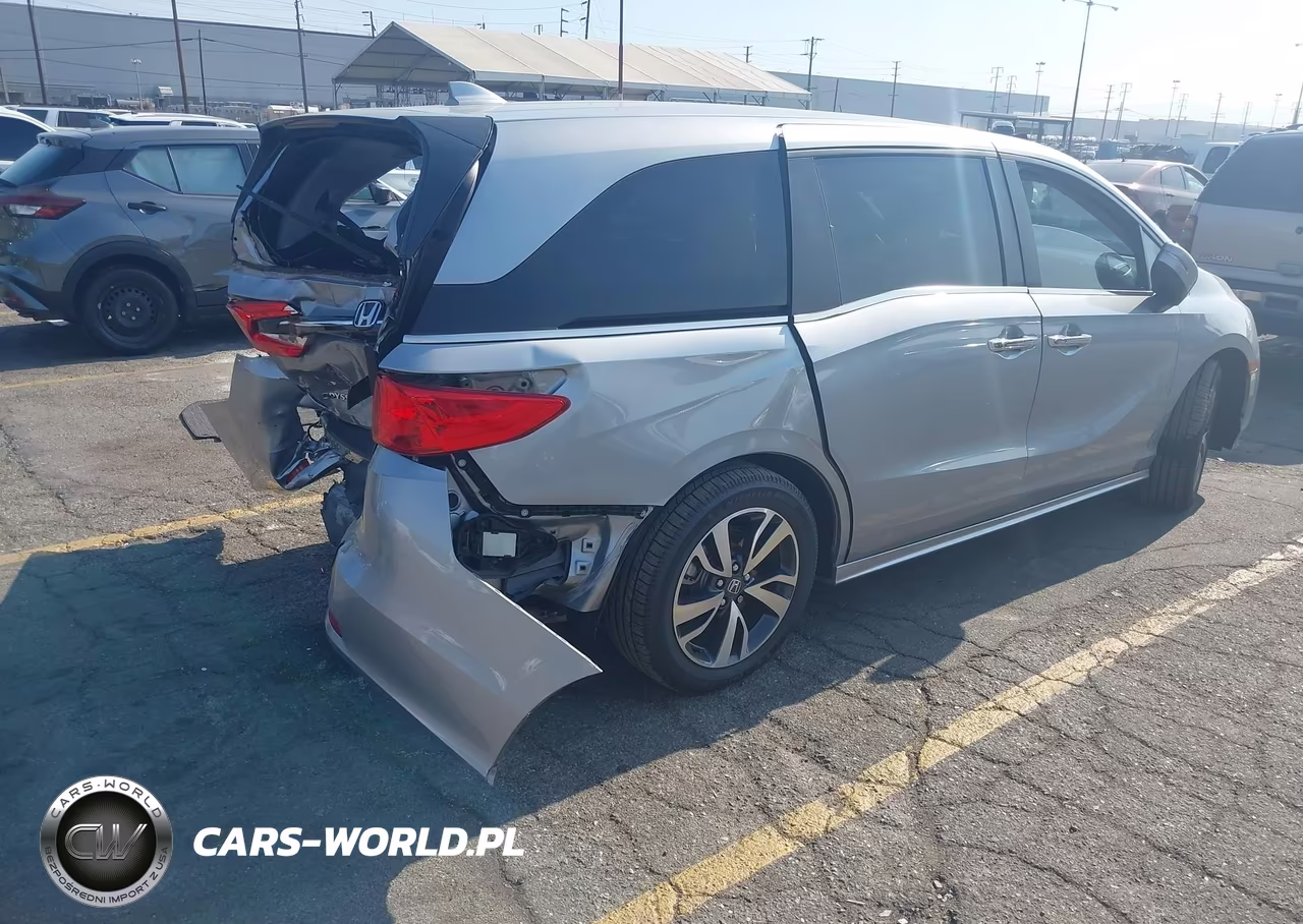 2024 Honda Odyssey Touring VIN:5FNRL6H82RB031180 - 4