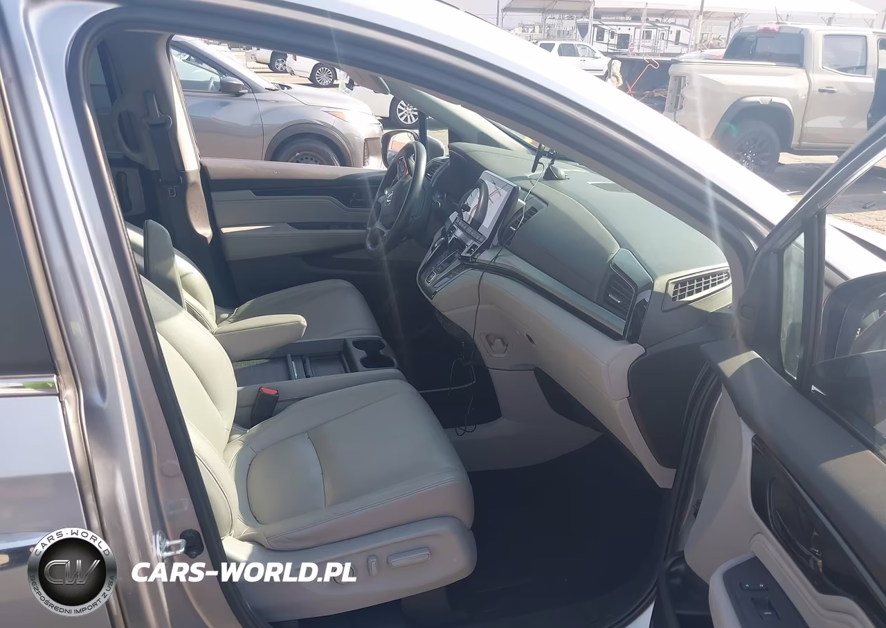 2024 Honda Odyssey Touring VIN:5FNRL6H82RB031180 - 5