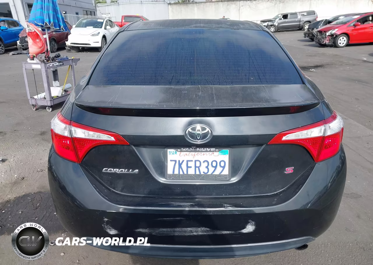 2015 Toyota Corolla S Plus VIN:5YFBURHE0FP251004 - 17