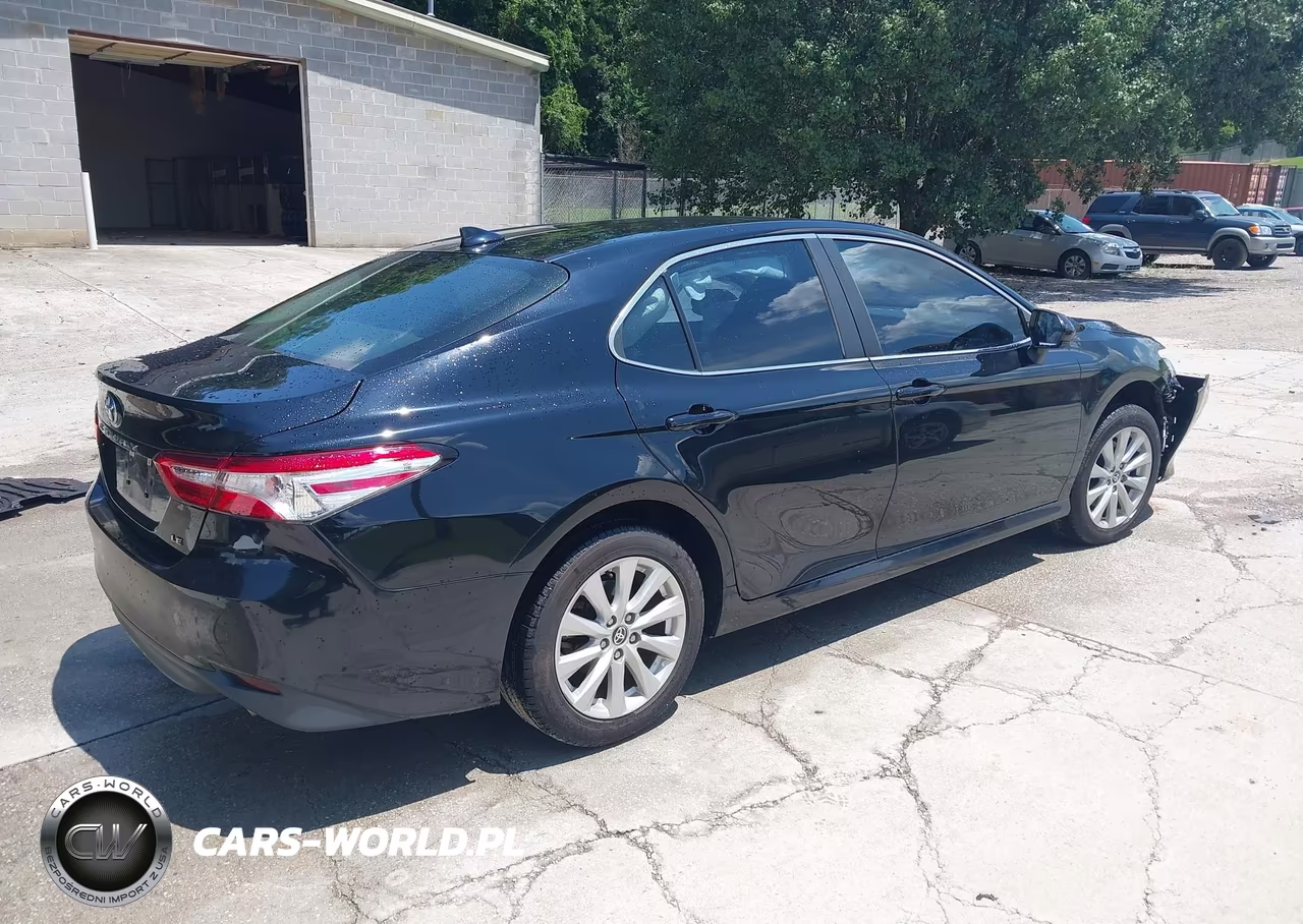 2020 Toyota Camry Le VIN:4T1C11AK7LU974518 - 4
