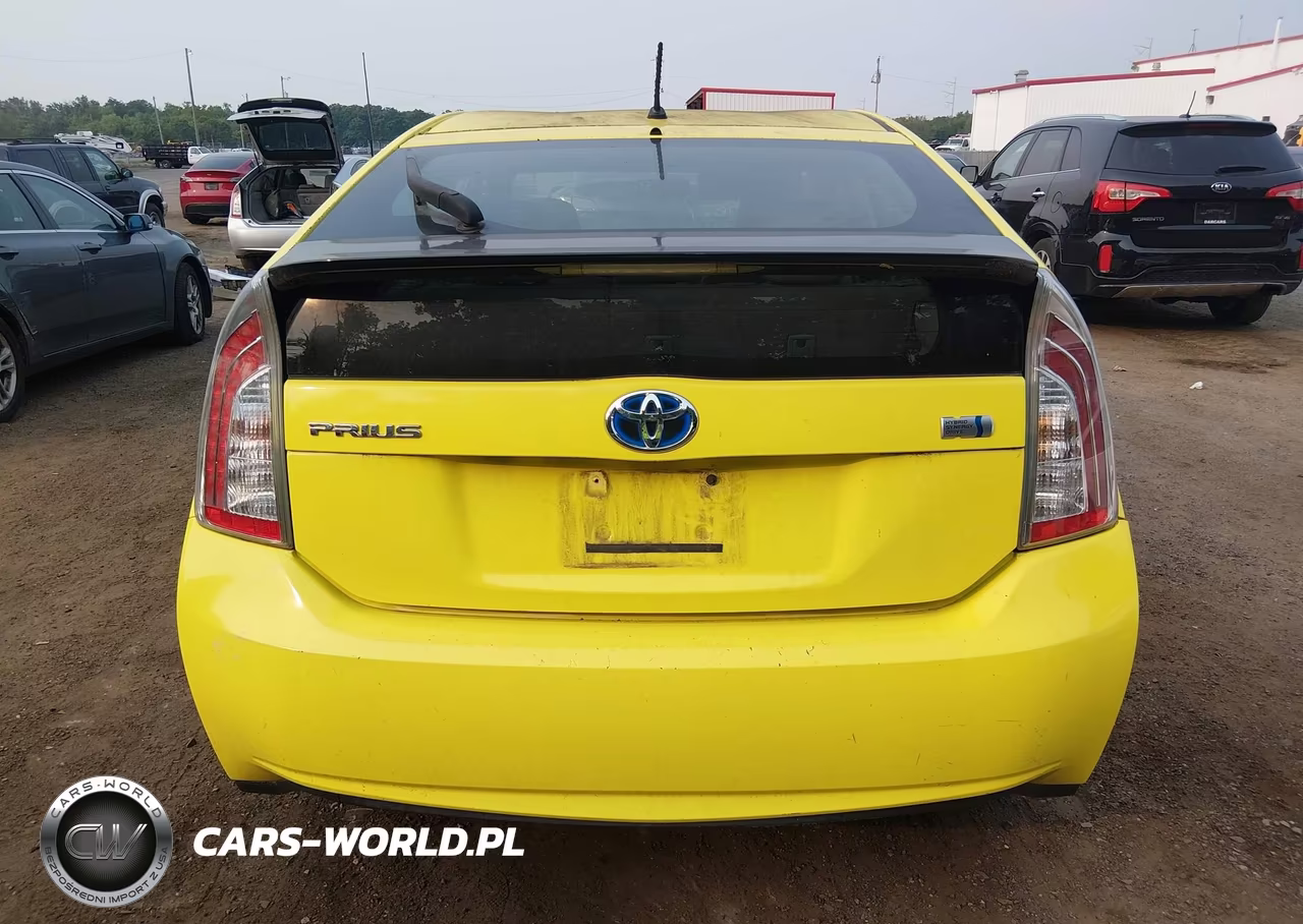 2013 Toyota Prius Two VIN:JTDKN3DU9D1651443 - 15