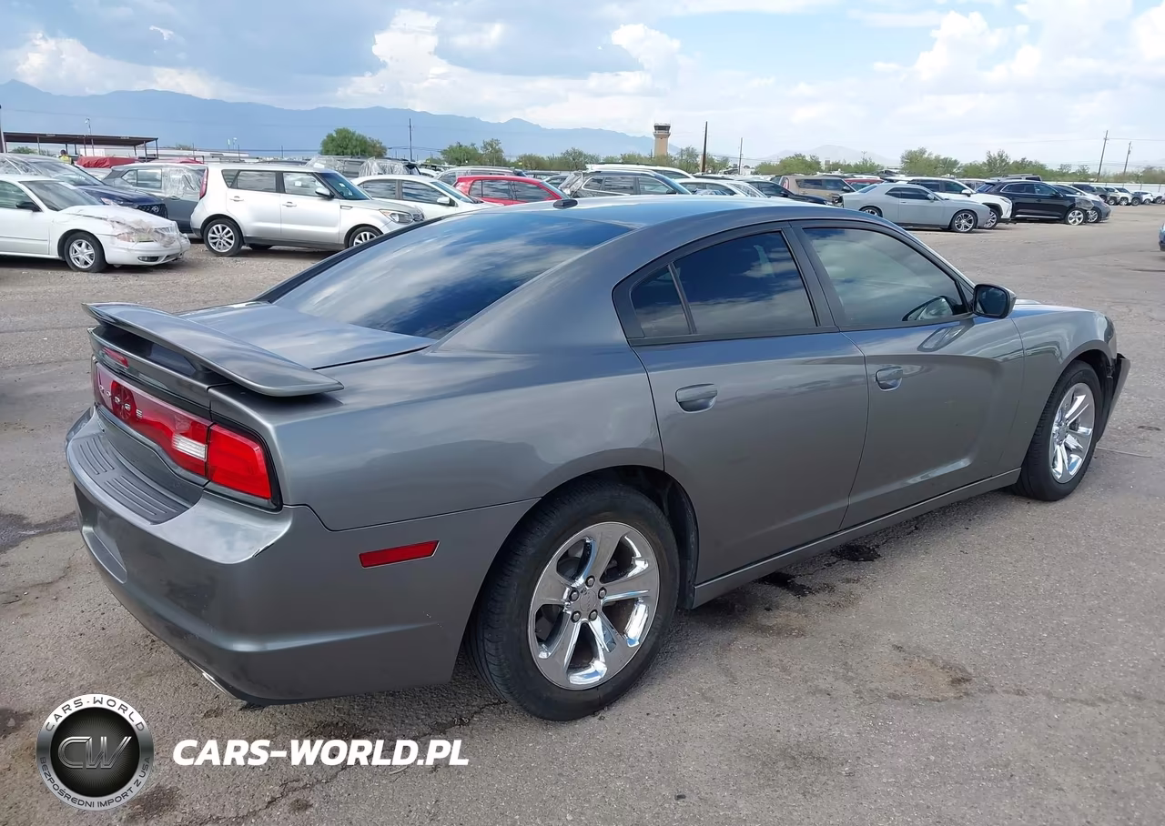 2012 Dodge Charger Sxt VIN:2C3CDXHG5CH260992 - 4