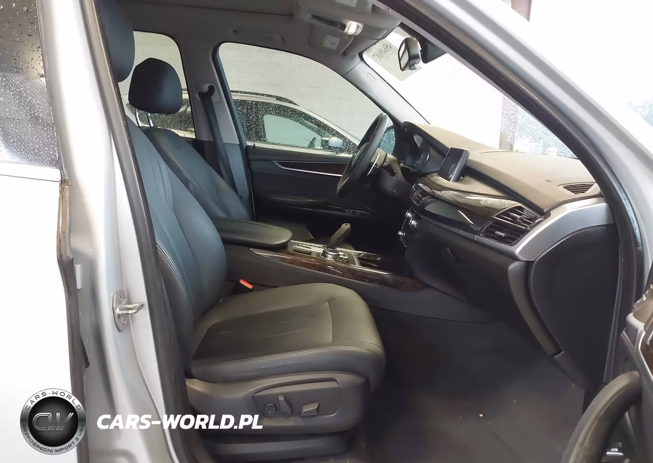 2016 BMW X5 xDrive35I VIN:5UXKR0C5XG0P29833 - 5