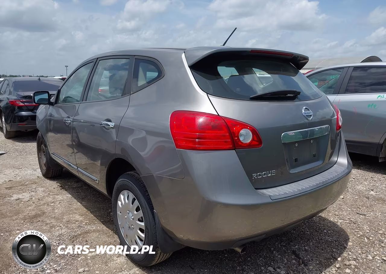 2011 Nissan Rogue S VIN:JN8AS5MT4BW566005 - 3