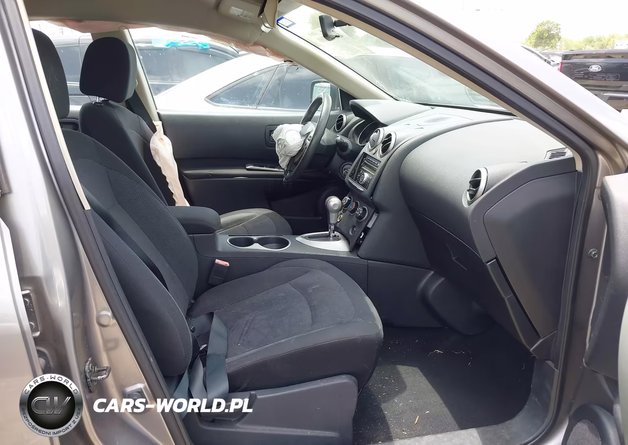 2011 Nissan Rogue S VIN:JN8AS5MT4BW566005 - 5