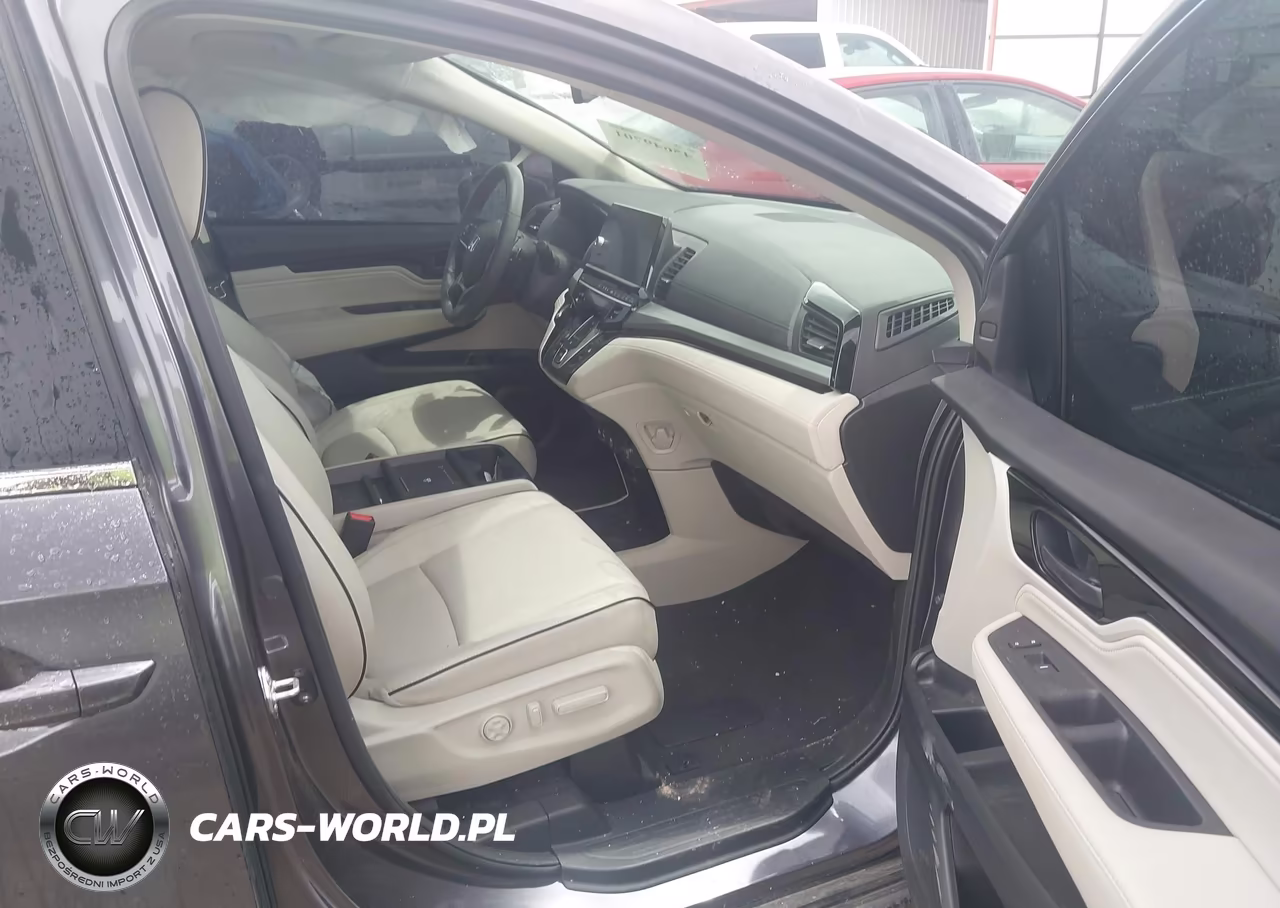 2026 Honda Odyssey Touring VIN:5FNRL6H85TB021203 - 5