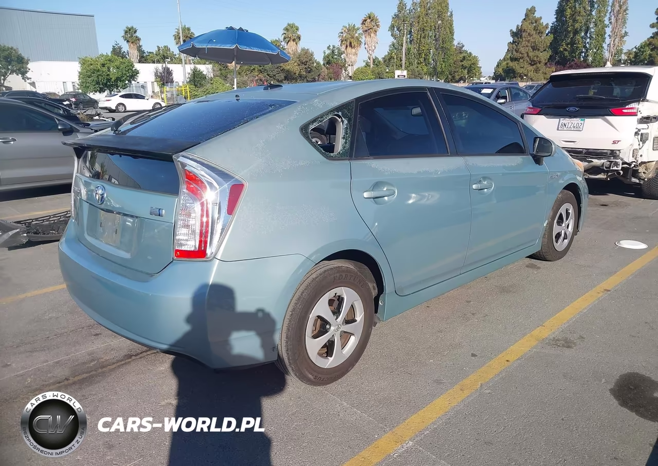 2012 Toyota Prius Four VIN:JTDKN3DU7C1573386 - 4