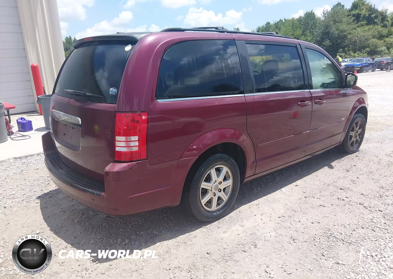 2008 Chrysler Town & Country Touring VIN:2A8HR54P68R829548 - 4