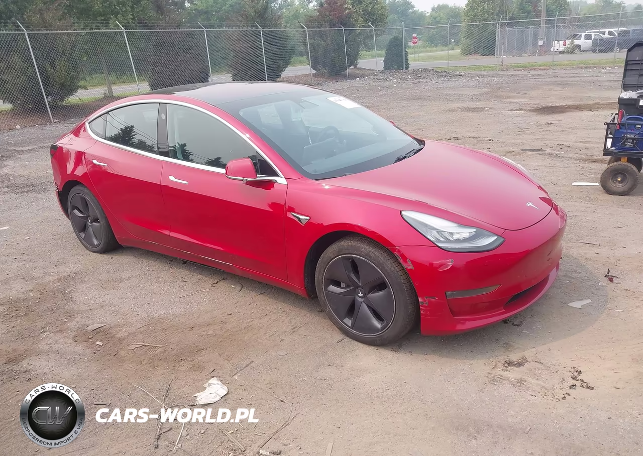 2018 Tesla Model 3 Long Range-Mid Range – zdjęcie 1 z 14
