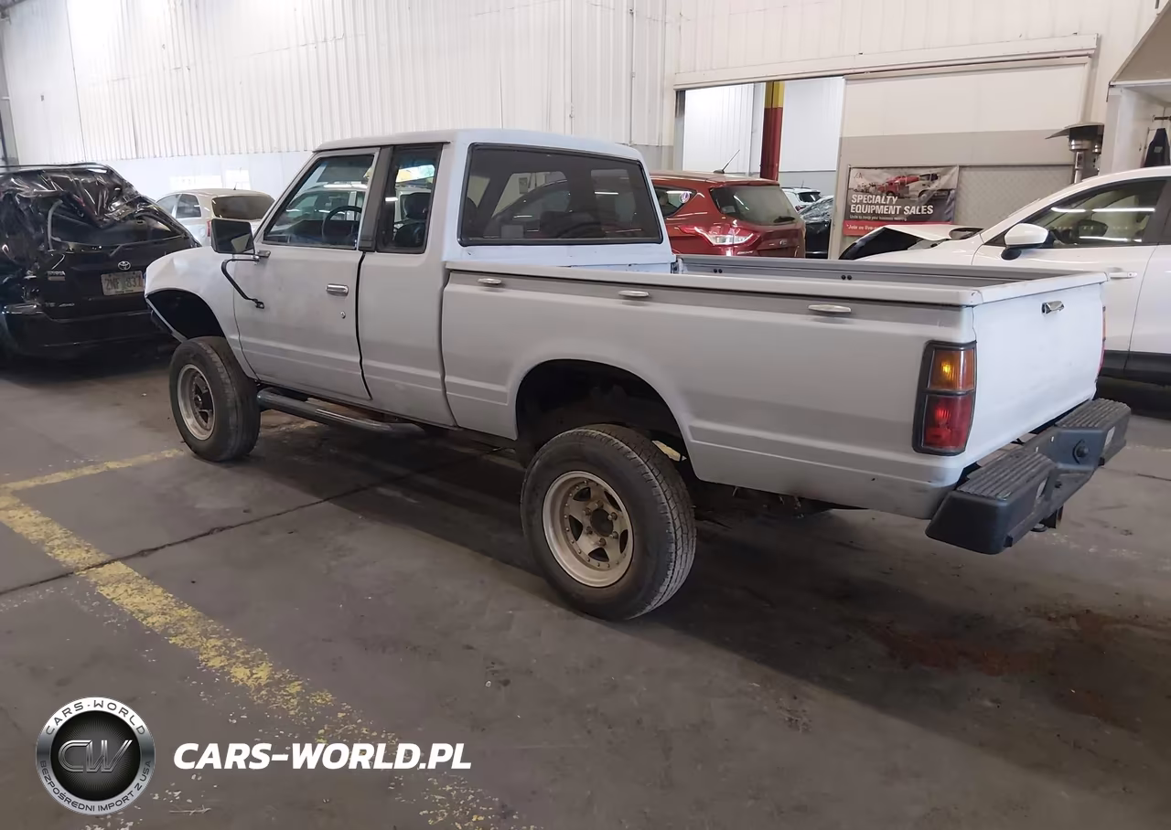 1984 Datsun 720 King Cab 4X4 VIN:JN6ND06YXEW018045 - 3