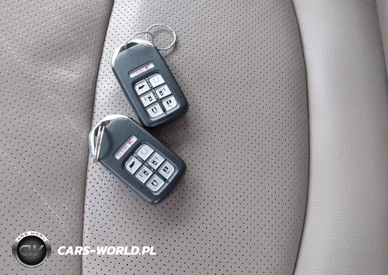 2020 Honda Odyssey Elite VIN:5FNRL6H97LB020952 - 11
