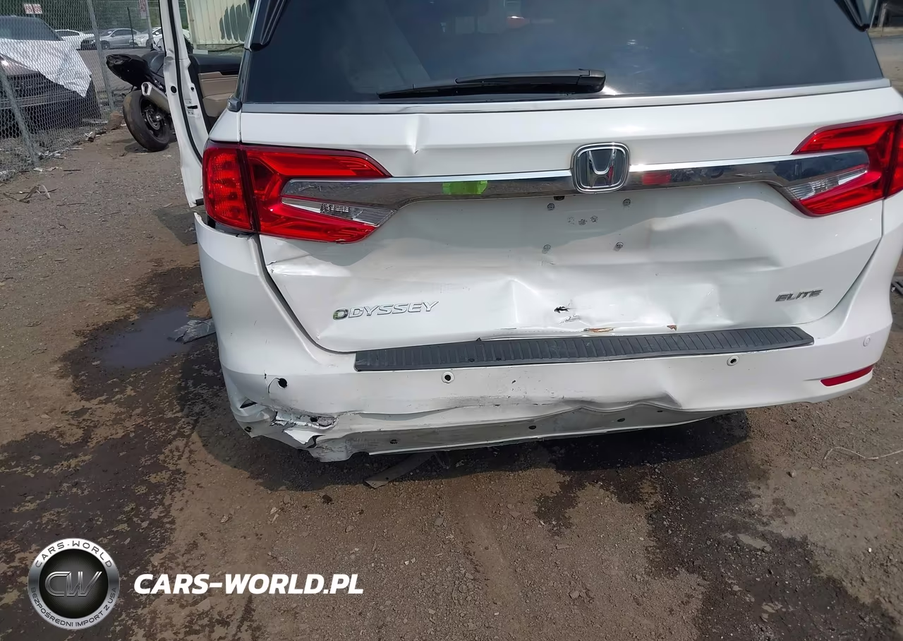 2020 Honda Odyssey Elite VIN:5FNRL6H97LB020952 - 17