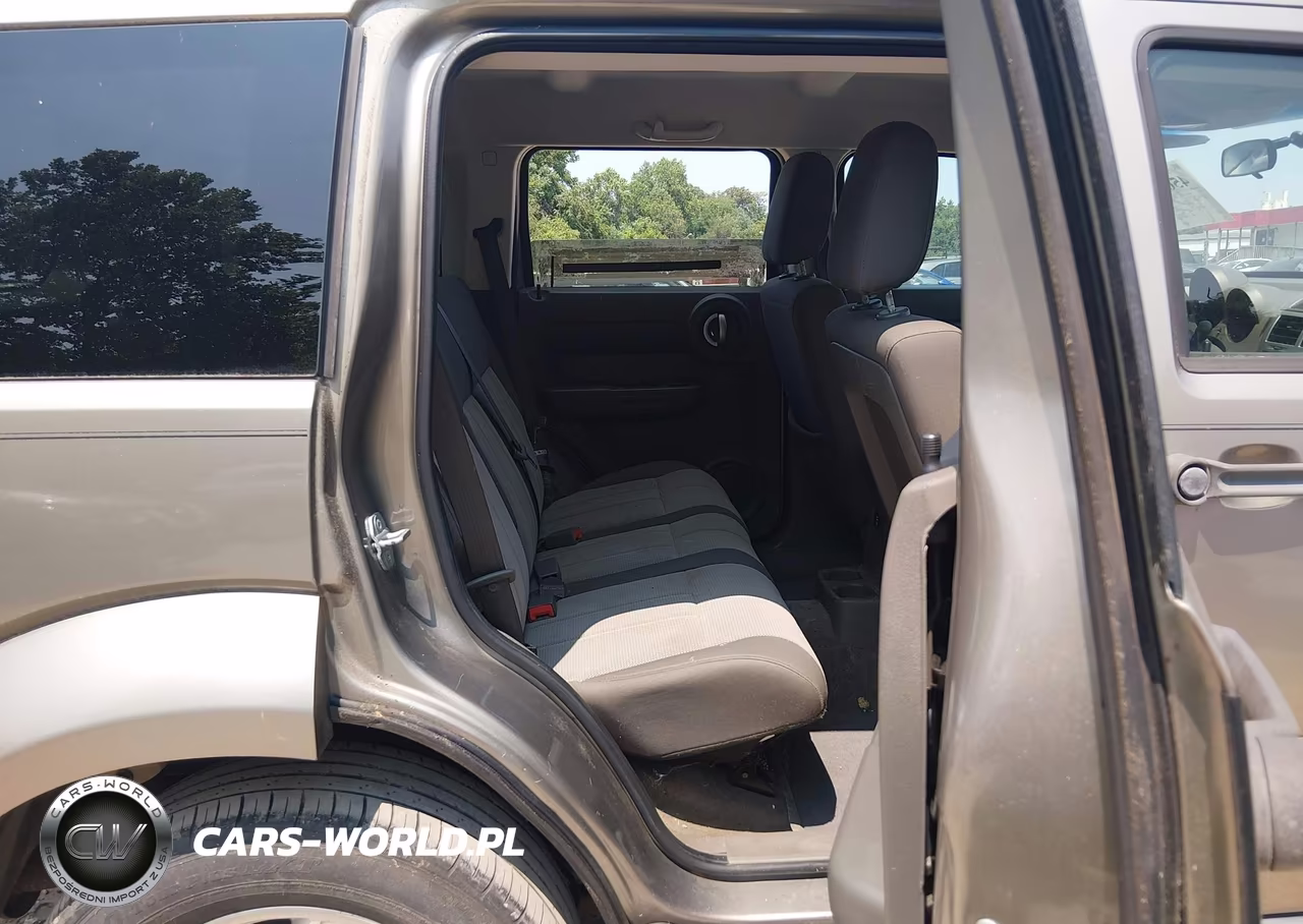 2007 Dodge Nitro Sxt VIN:1D8GU28K37W727548 - 8