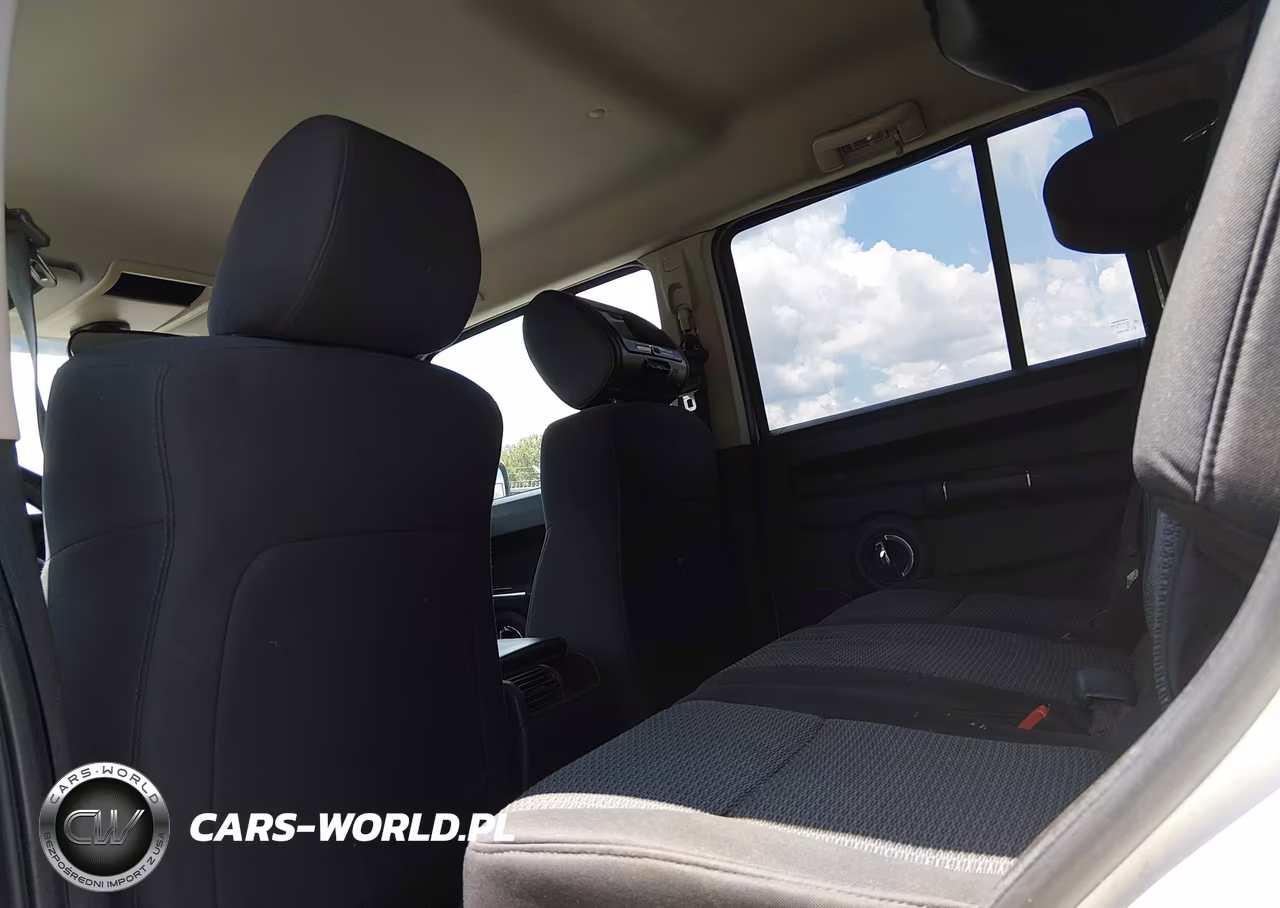 2010 Jeep Commander Sport VIN:1J4RH4GK3AC157658 - 8