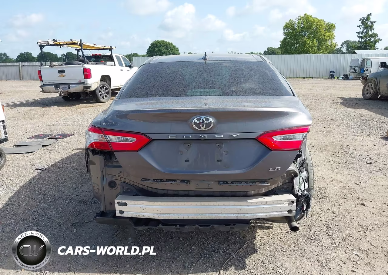 2020 Toyota Camry Le VIN:4T1C11AK7LU345874 - 16