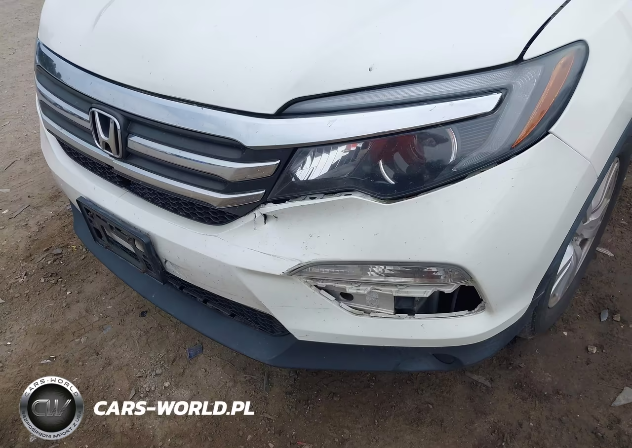2018 Honda Pilot Lx VIN:5FNYF6H14JB051926 - 6