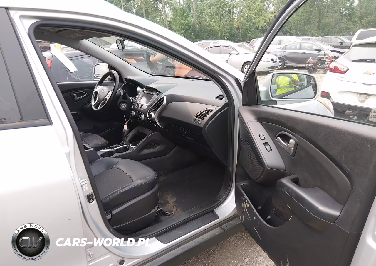 2011 Hyundai Tucson Gls VIN:KM8JU3AC0BU226131 - 5
