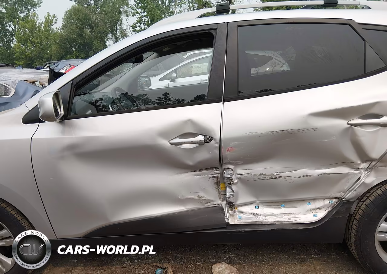 2011 Hyundai Tucson Gls VIN:KM8JU3AC0BU226131 - 6